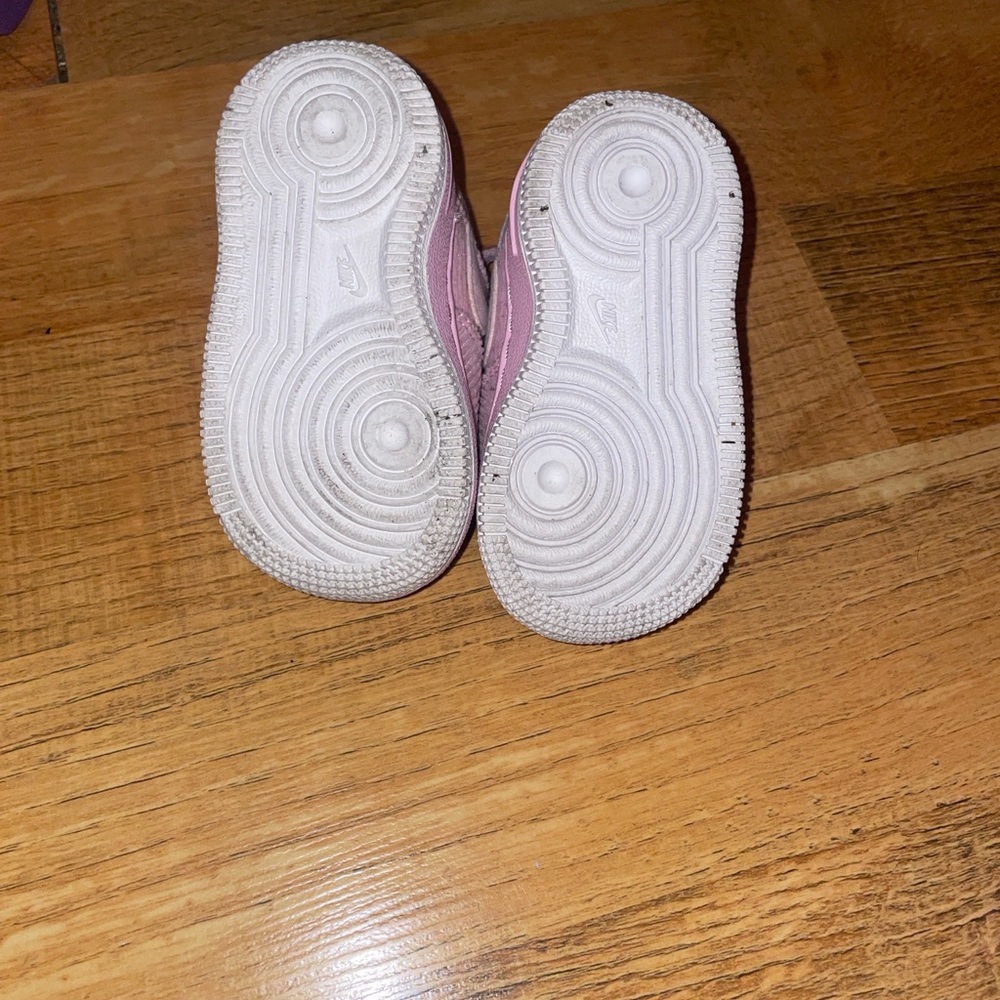 Nike Air Force 1  💜 Authentic Toddler Lavendar Sneakers Corduroy Size 5 💜 - Picture 2 of 2